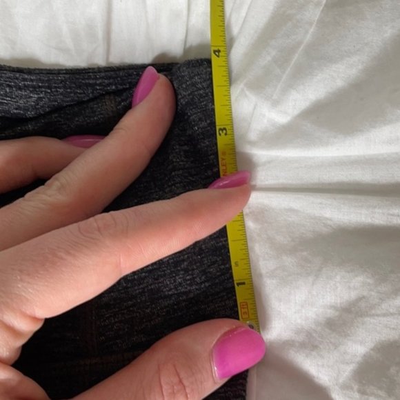 Athleta Criss Cross Heathered Grey Capri Legging - Picture 10 of 12